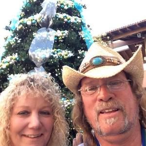 Meet your Posher, Stacy